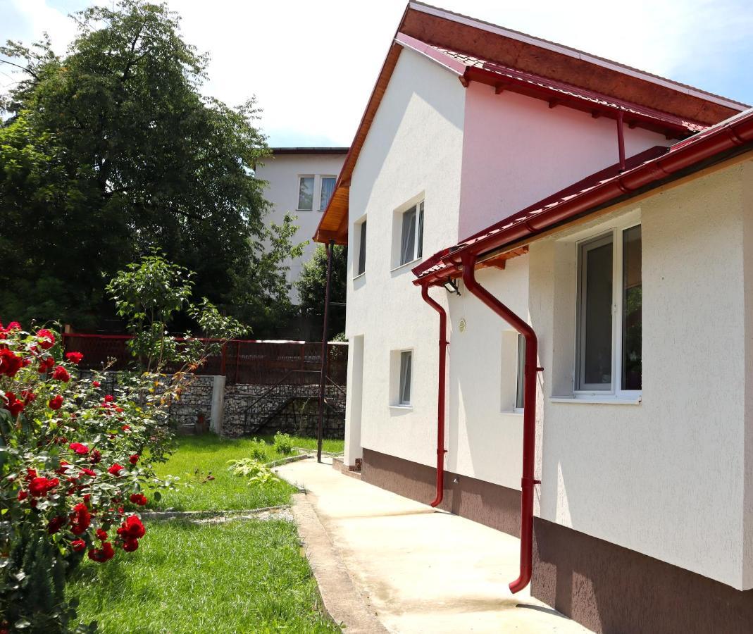 Accommodation Casa Luca Хорезу Екстер'єр фото